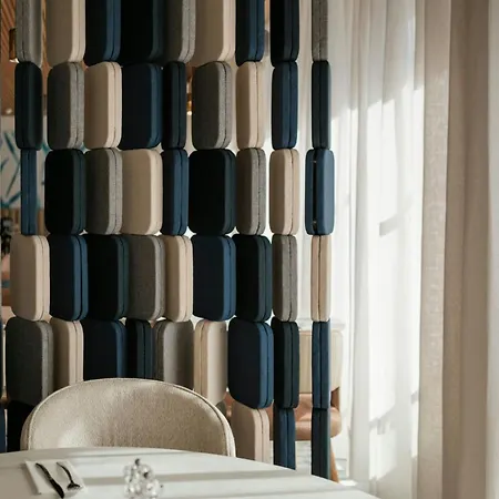 Courtyard By Marriott