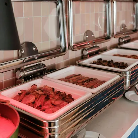 Courtyard By Marriott 4* Sliema