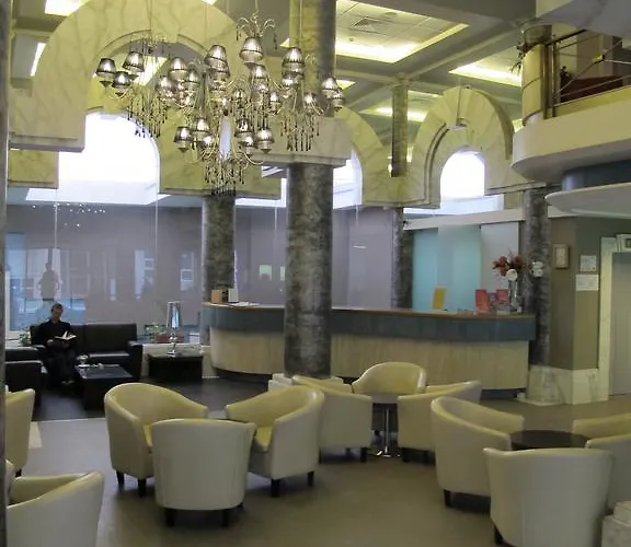 Courtyard By Marriott Слима