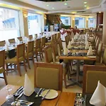 Courtyard By Marriott Hotel