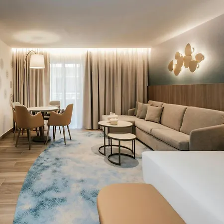 Hotell Courtyard By Marriott