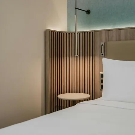 Courtyard By Marriott 4* Sliema
