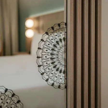 Courtyard By Marriott Hotell 4*