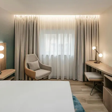 Courtyard By Marriott Hotel 4*