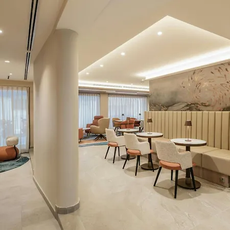 ホテル Courtyard By Marriott 4*