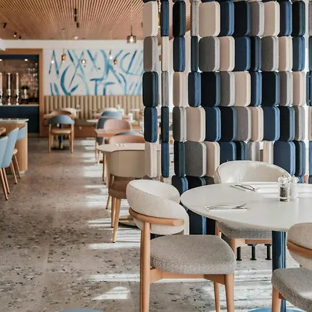 ホテル Courtyard By Marriott