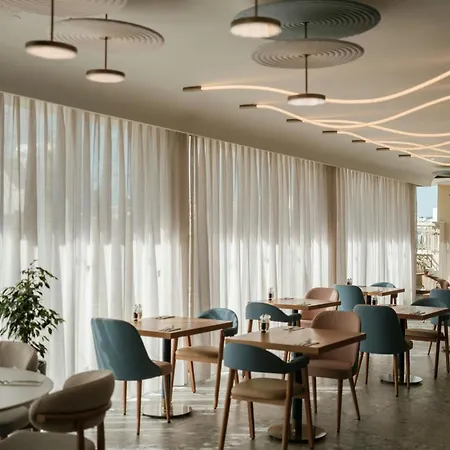 Courtyard By Marriott 4* Sliema