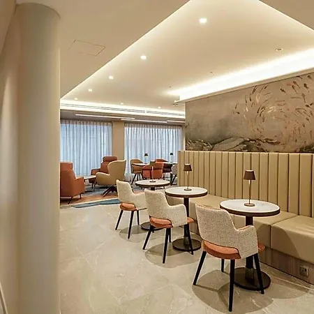 Courtyard By Marriott 4* סליאמה
