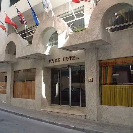 Courtyard By Marriott Hotell
