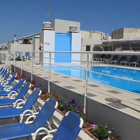 Courtyard By Marriott Hotel