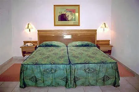 Courtyard By Marriott