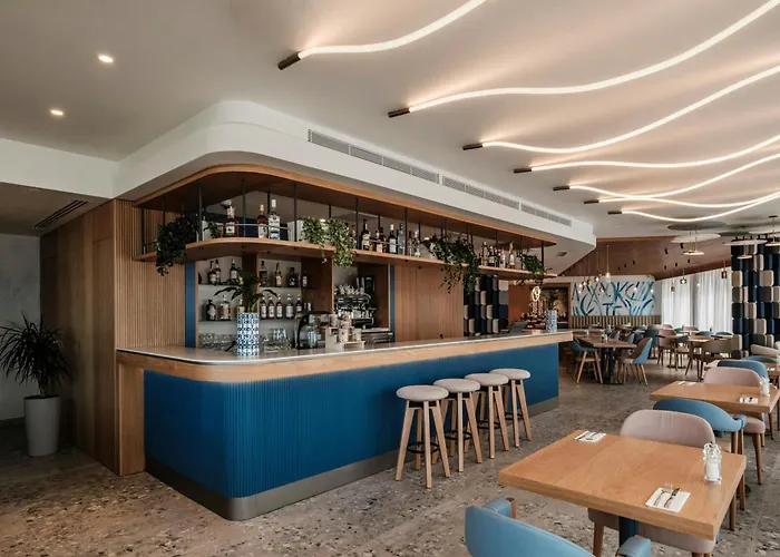 Courtyard By Marriott 4*