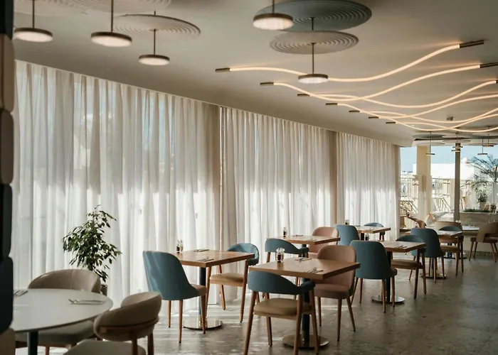 Courtyard By Marriott 4* Sliema