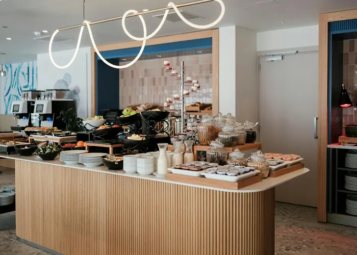 Hotel Courtyard By Marriott Sliema