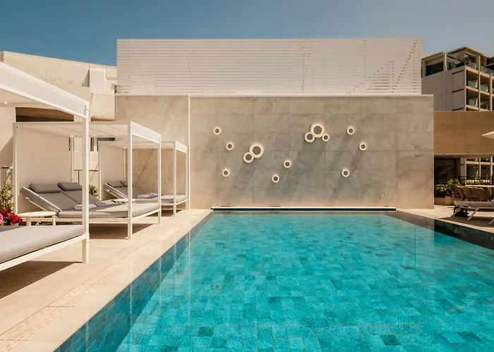 Courtyard By Marriott 4* Слима