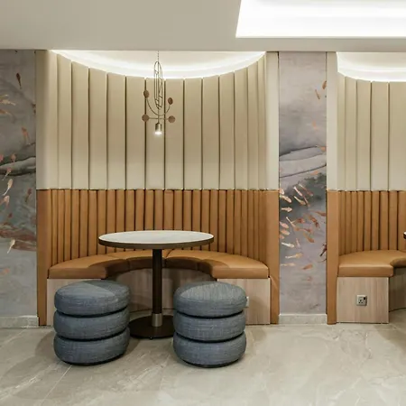 Courtyard By Marriott 4* Слима