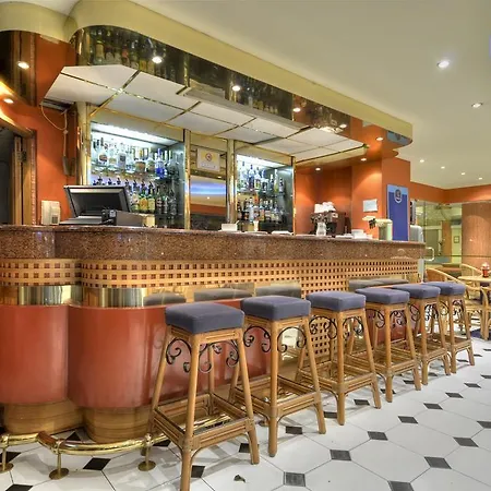 Courtyard By Marriott 4* Слима
