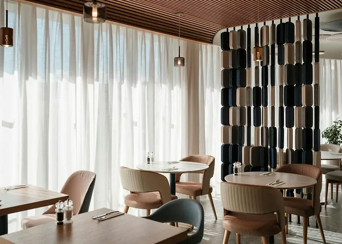 Courtyard By Marriott Hotel 4*