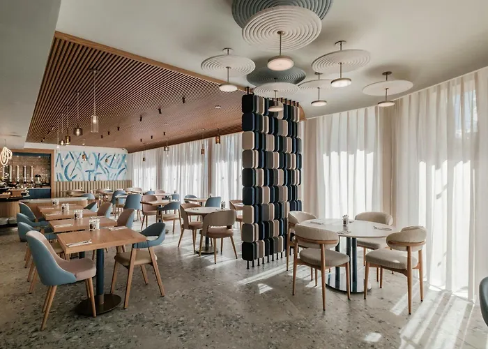 Hotel Courtyard By Marriott